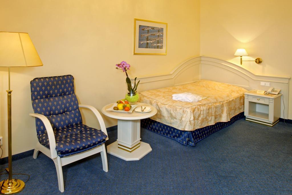 Superior Single Room with Wellness and Fitness Access,1216408654:JPEG